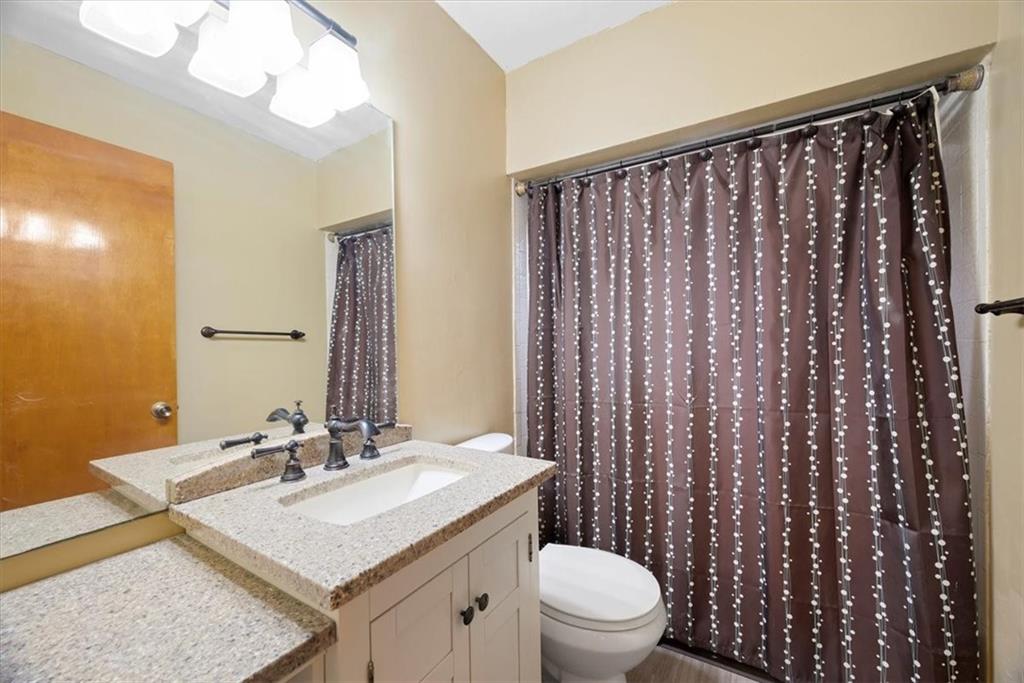 107 Clarette Road Pittsburgh, PA 15237 - Photo 10 of 25 Gallery Image 10