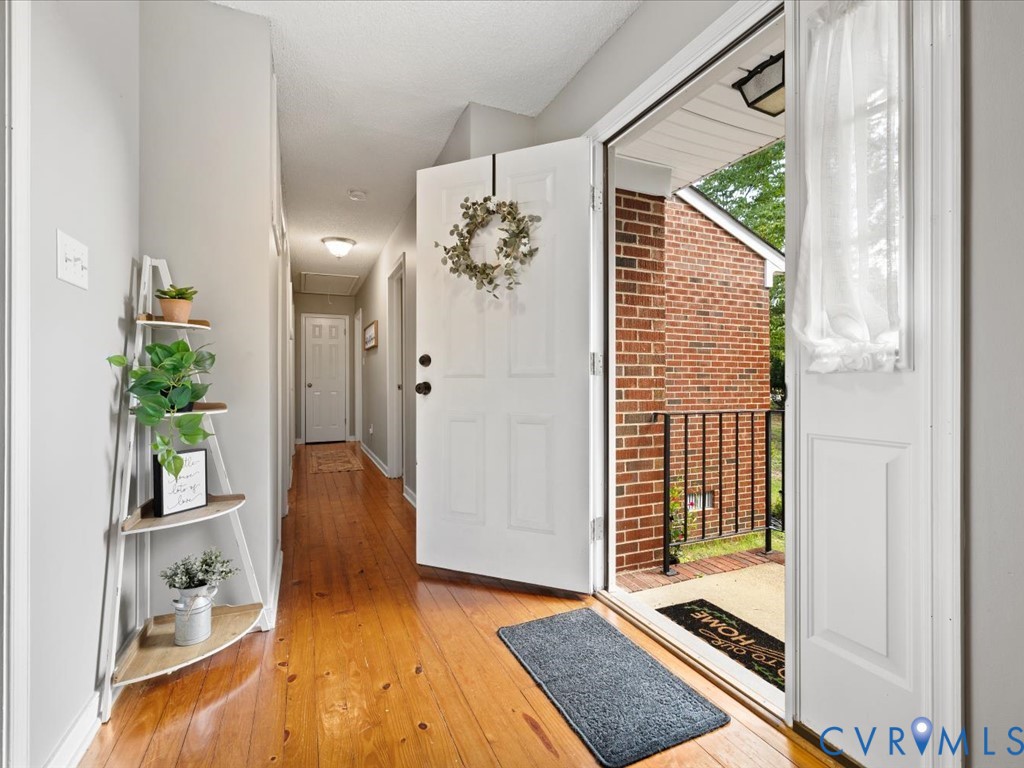 12724 South Chester Road Chester, VA 23831 - Photo 6 of 37 Walk into beautiful wood flooring!