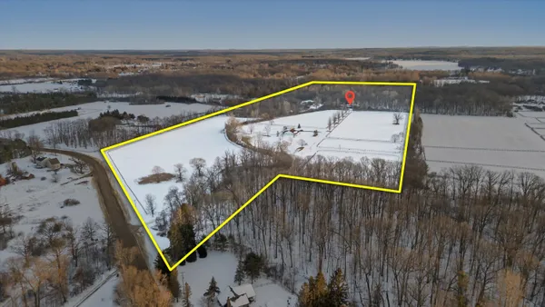 $1,250,000 | 1246 Rose Center Road, Fenton, MI 48430