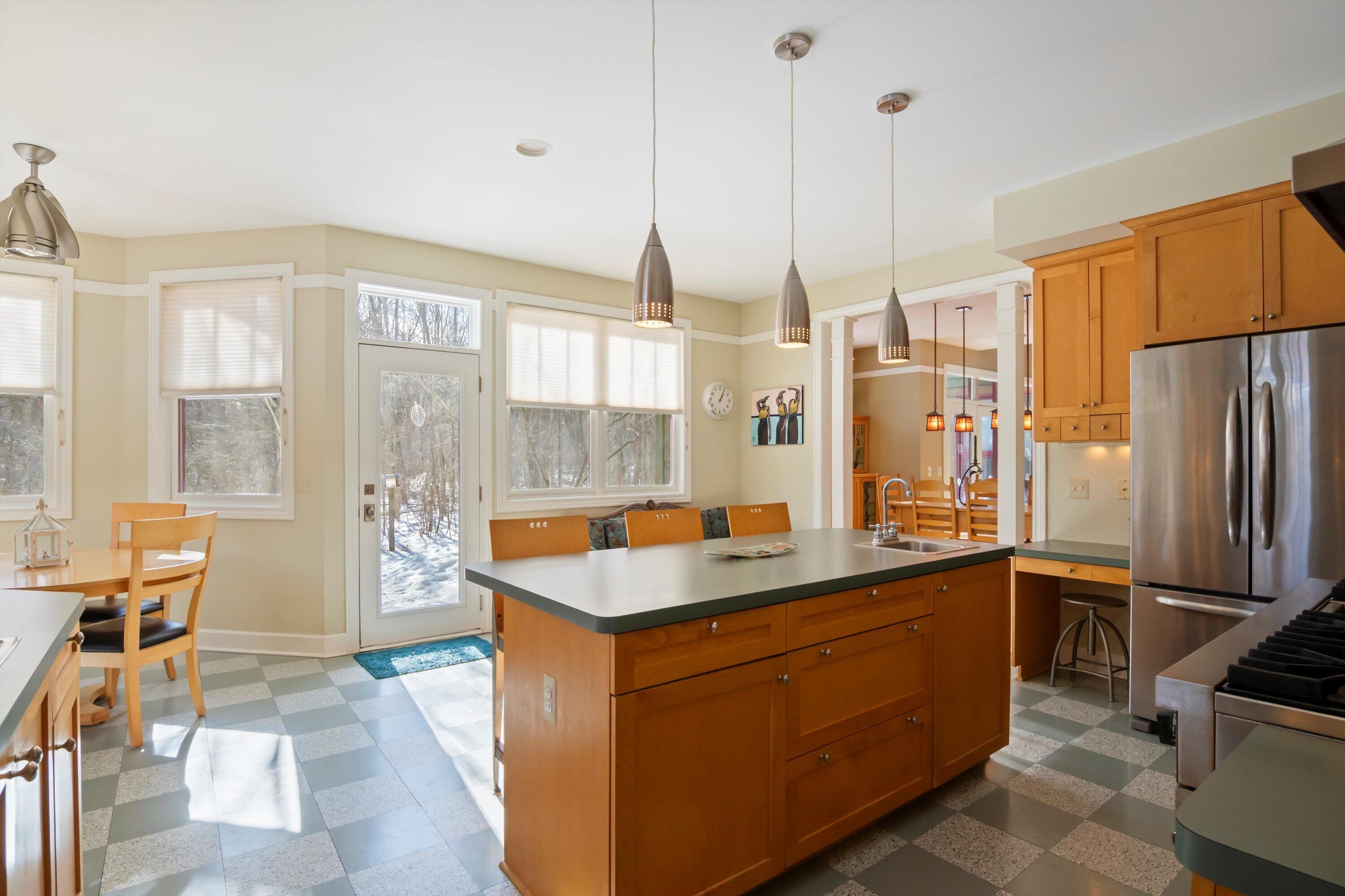 1246 Rose Center Road Fenton, MI 48430 - Photo 13 of 133 018-DSC07038