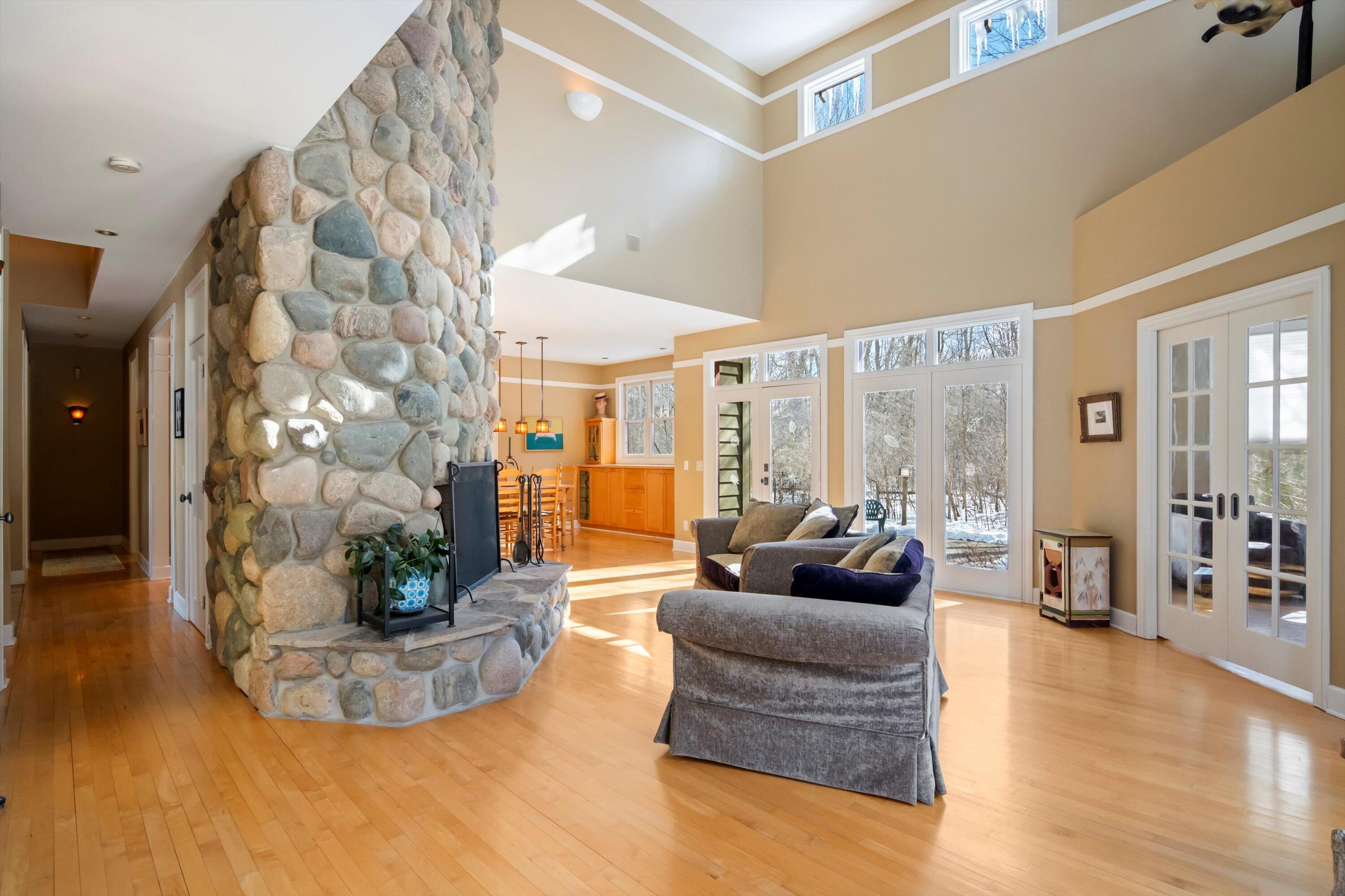 1246 Rose Center Road Fenton, MI 48430 - Photo 39 of 133 041-DSC07138