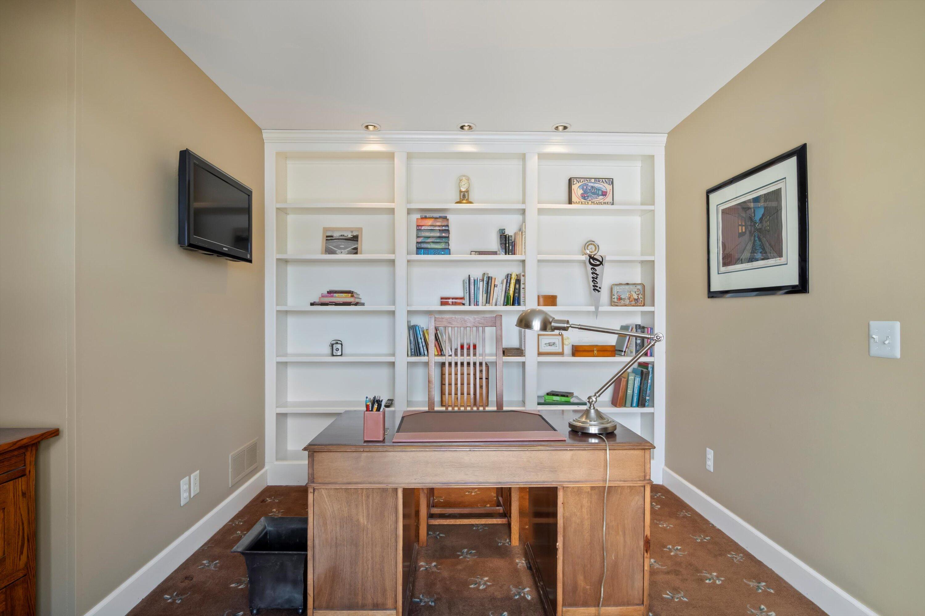 1246 Rose Center Road Fenton, MI 48430 - Photo 73 of 133 073-DSC07113