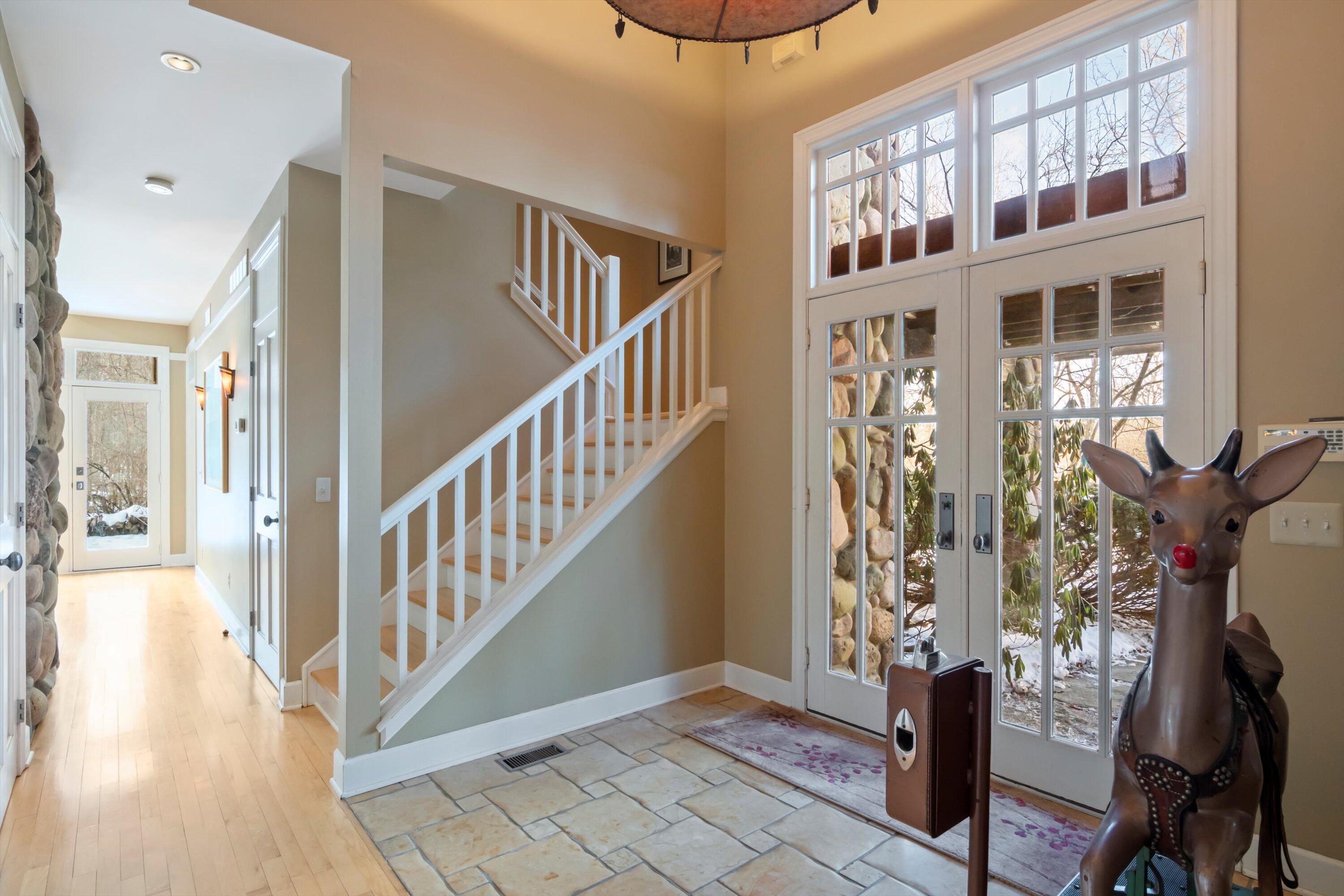 1246 Rose Center Road Fenton, MI 48430 - Photo 8 of 133 007-DSC07233