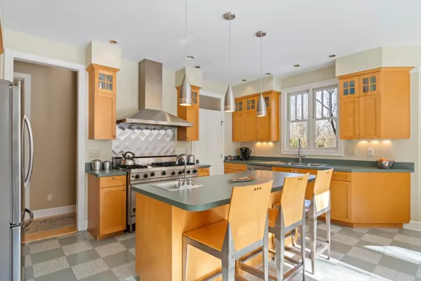 $1,250,000 | 1246 Rose Center Road, Fenton, MI 48430