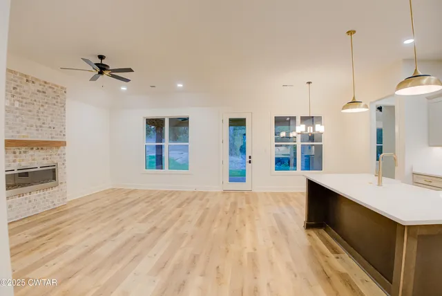 $449,900 | 77 Kings Pond Cove, Jackson, TN 38305