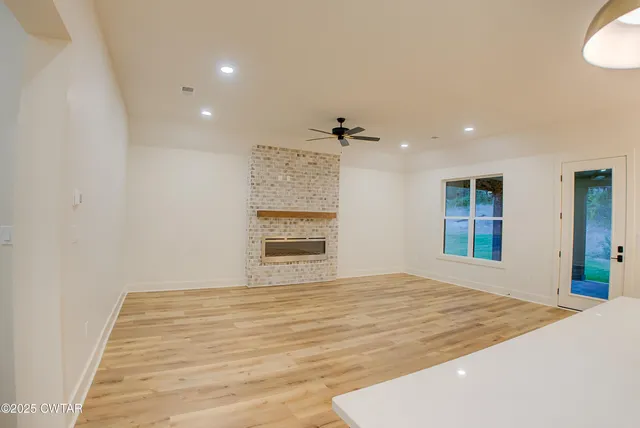 $449,900 | 77 Kings Pond Cove, Jackson, TN 38305