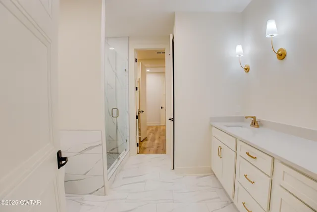 $449,900 | 77 Kings Pond Cove, Jackson, TN 38305