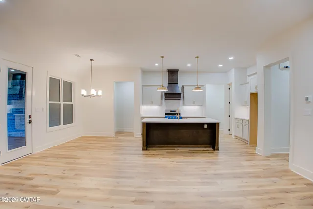 $449,900 | 77 Kings Pond Cove, Jackson, TN 38305