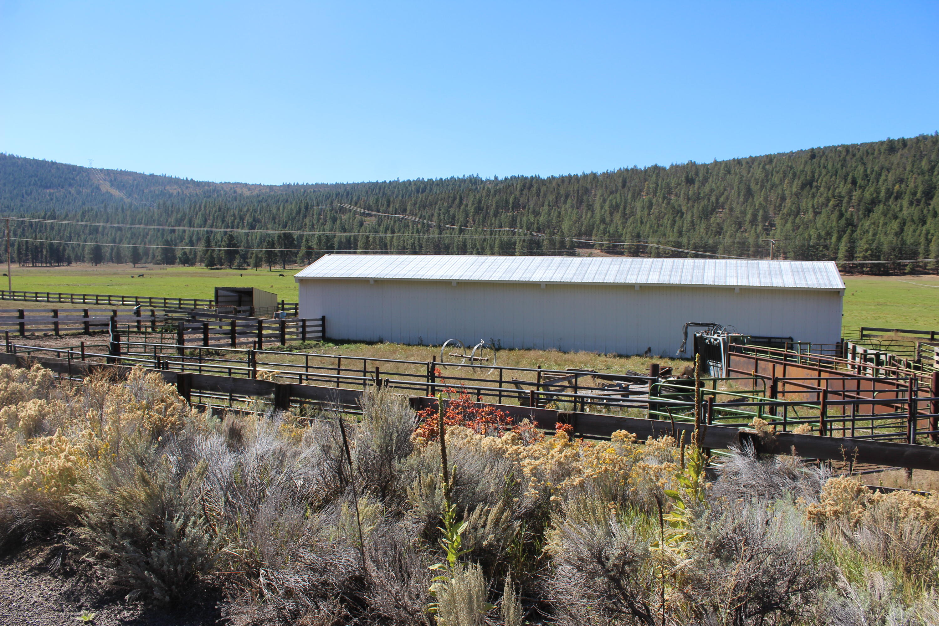 12046 Old Fort Road Klamath Falls, OR 97601 - Photo 7 of 59