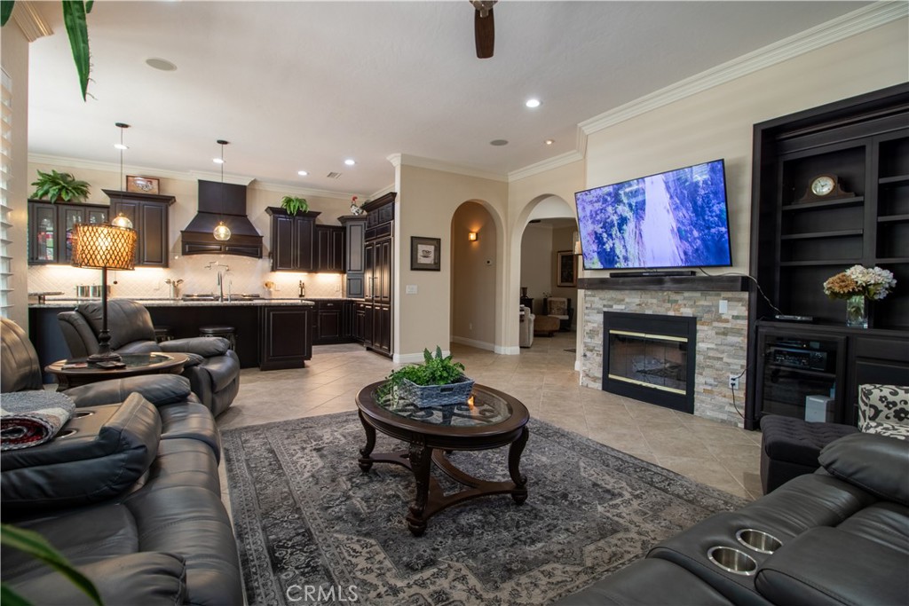 33699 Spring Brook Circle Temecula, CA 92592 - Photo 22 of 46