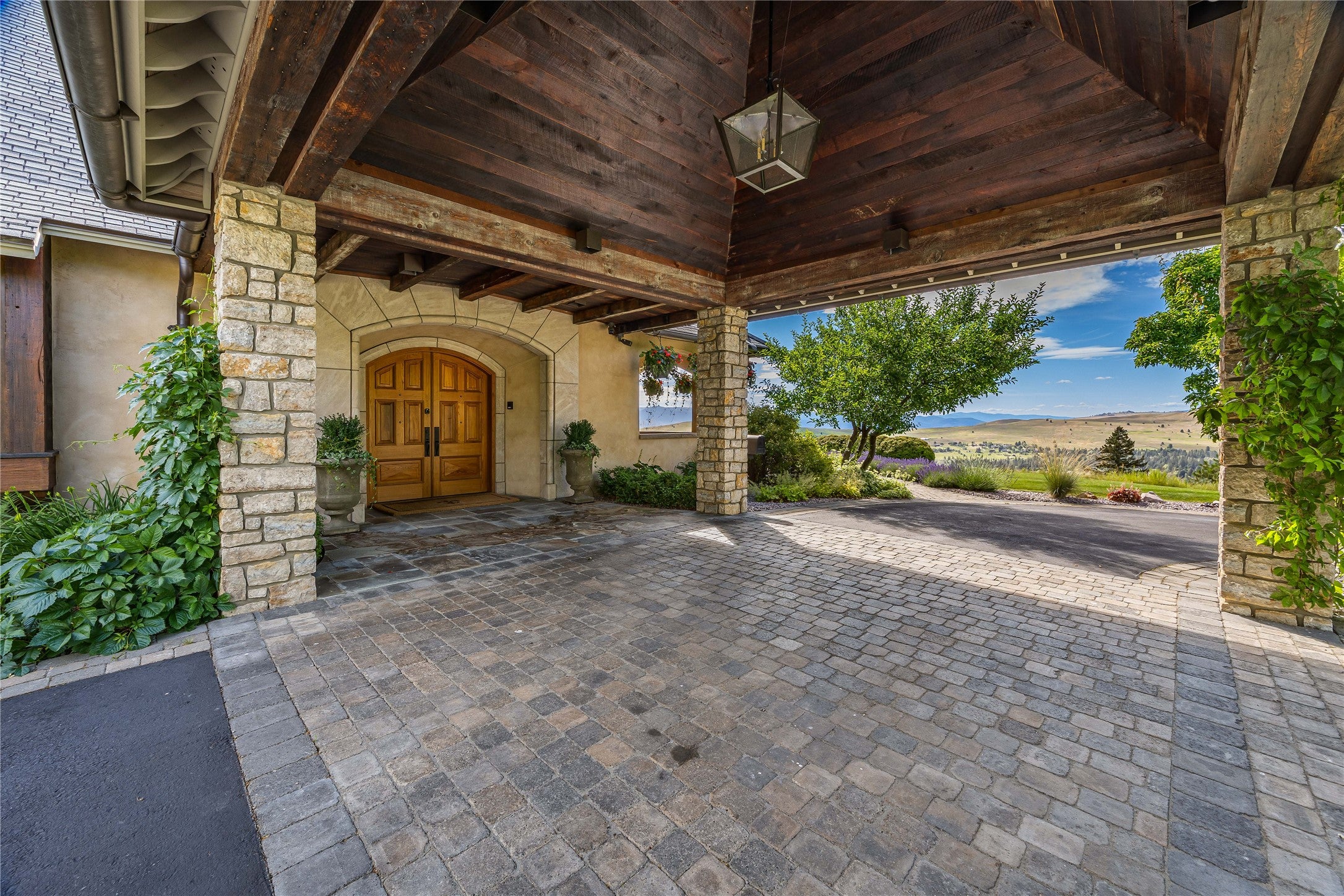 2722 Contour Road Missoula, MT 59802 - Photo 6 of 148 Gallery Image 6