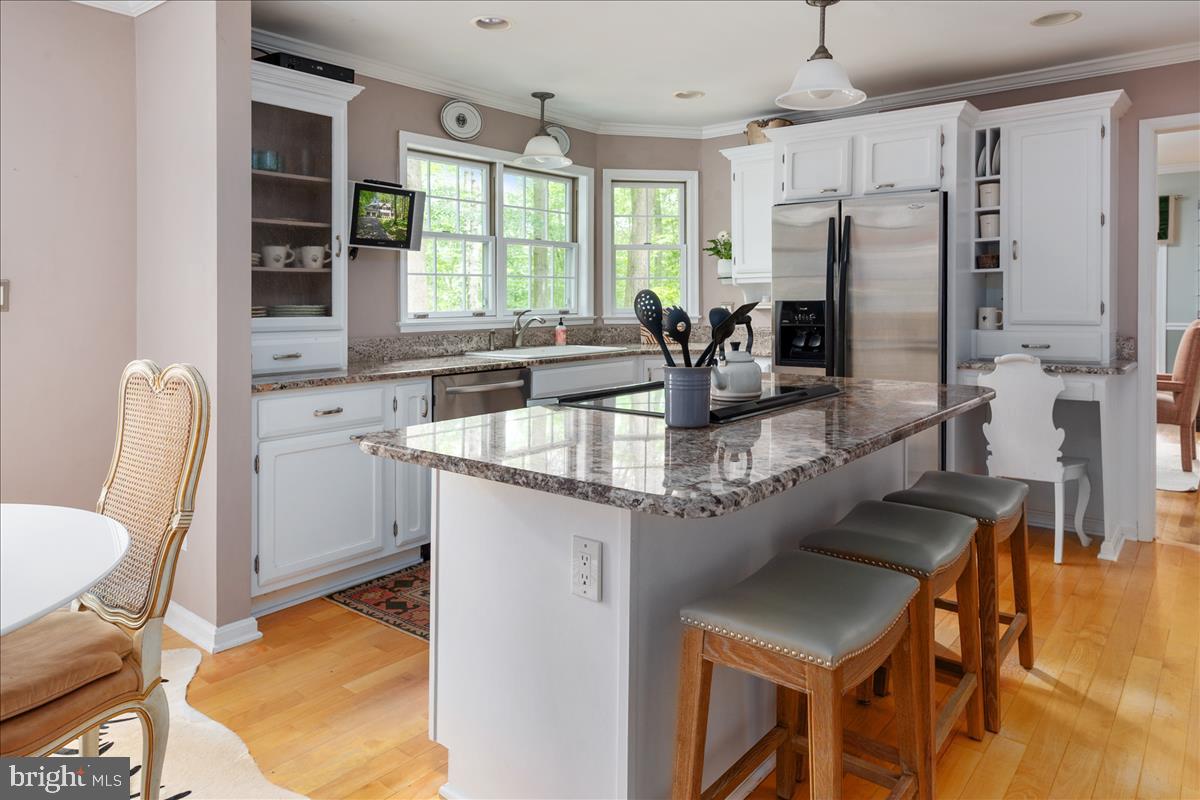1900 Hidden Ridge Path Crownsville, MD 21032 - Photo 13 of 48 Kitchen with Large Island