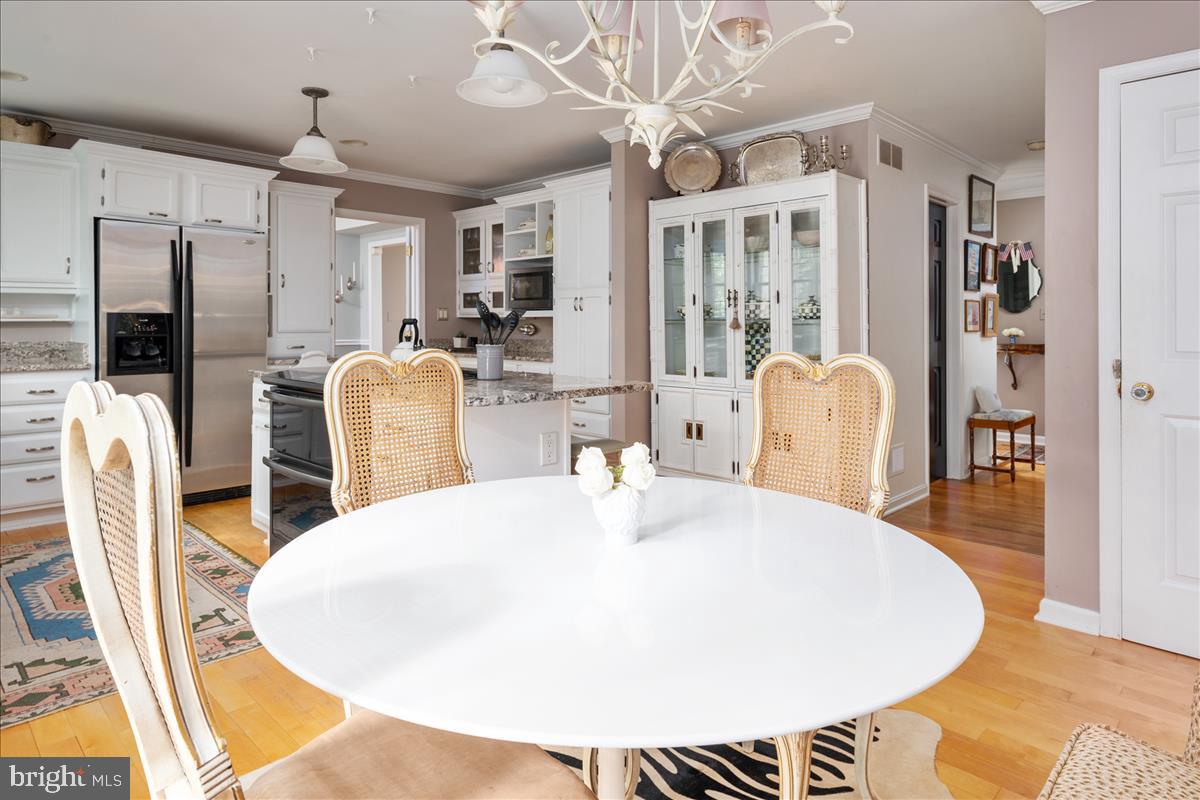 1900 Hidden Ridge Path Crownsville, MD 21032 - Photo 15 of 48 Eat-In Kitchen