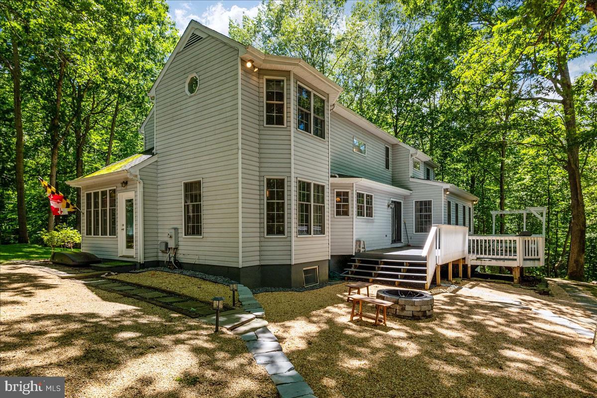 1900 Hidden Ridge Path Crownsville, MD 21032 - Photo 42 of 48 Private Back Yard