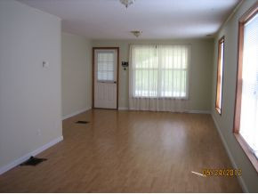 385 Jockey Road Chuckey, TN 37641 - Photo 2 of 22 Living Room
