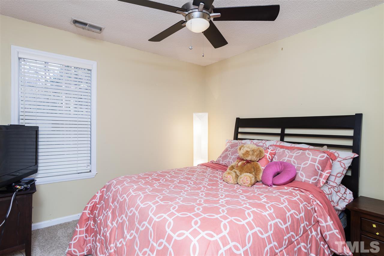 5509 Fieldcross Court Raleigh, NC 27610 - Photo 15 of 22 Gallery Image 15