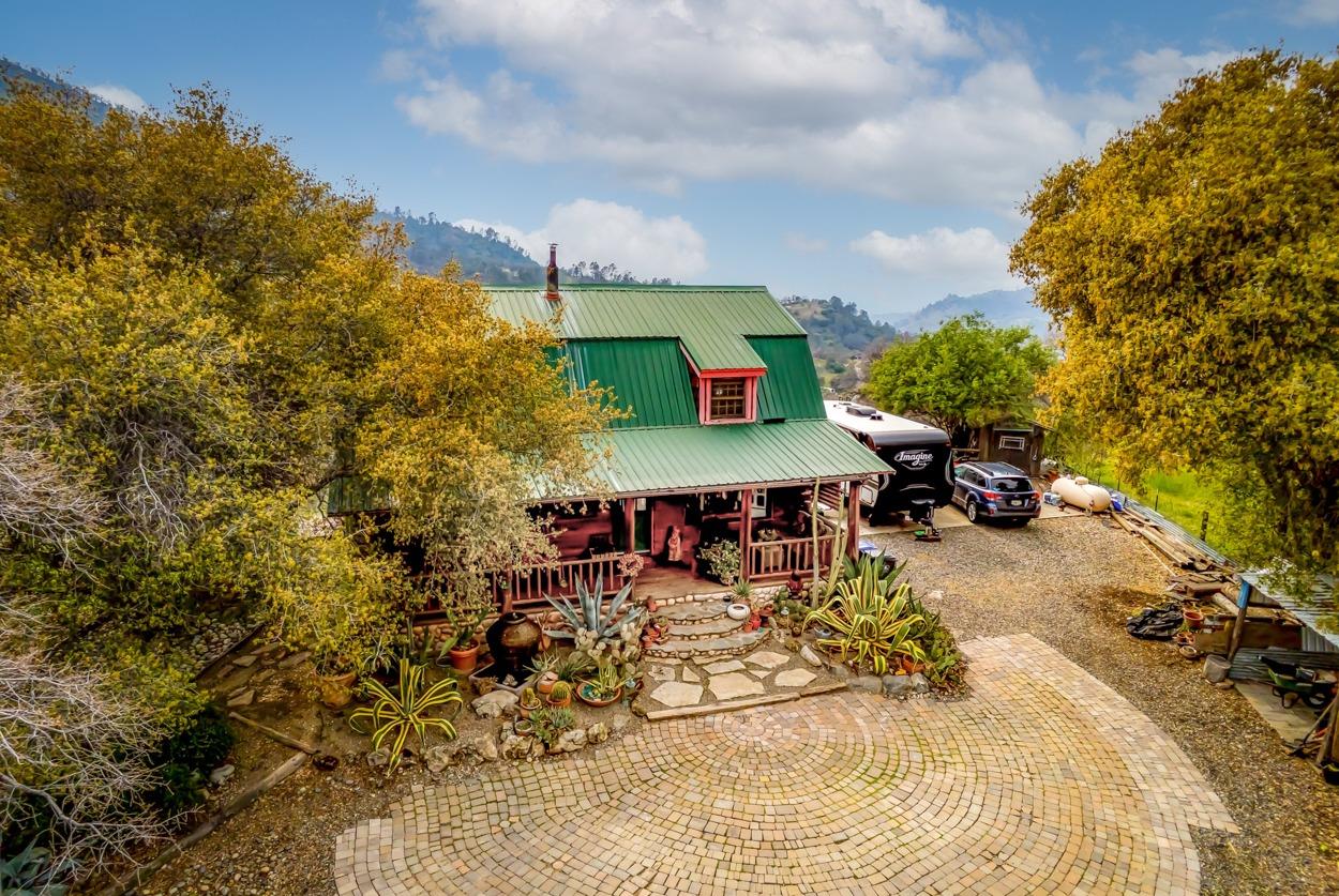 28252 Hitching Post Road Tollhouse, CA 93667 - Photo 4 of 38 Gallery Image 4