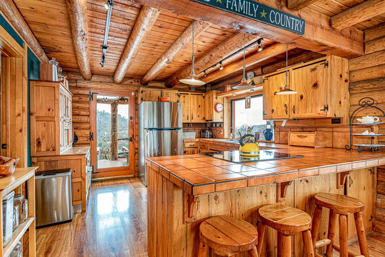 28252 Hitching Post Road Tollhouse, CA 93667 - Photo 8 of 38 Gallery Image 8