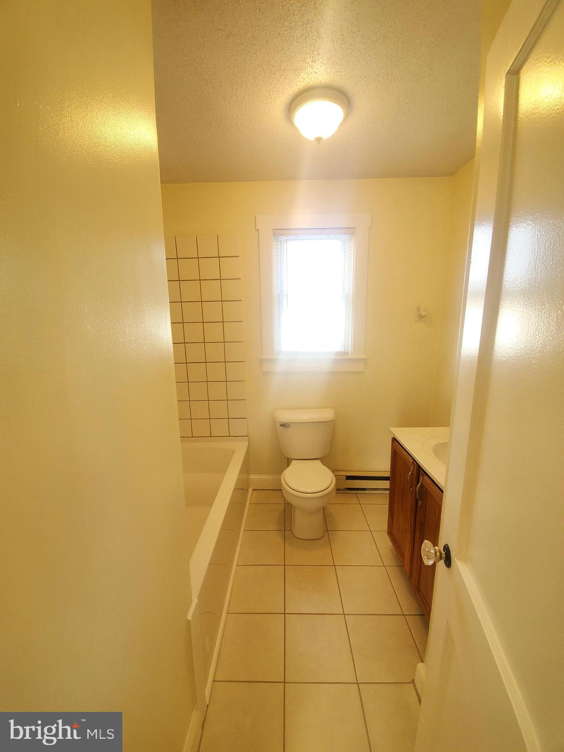 218 West 4th Avenue Ranson, WV 25438 - Photo 10 of 20 Full Bath
