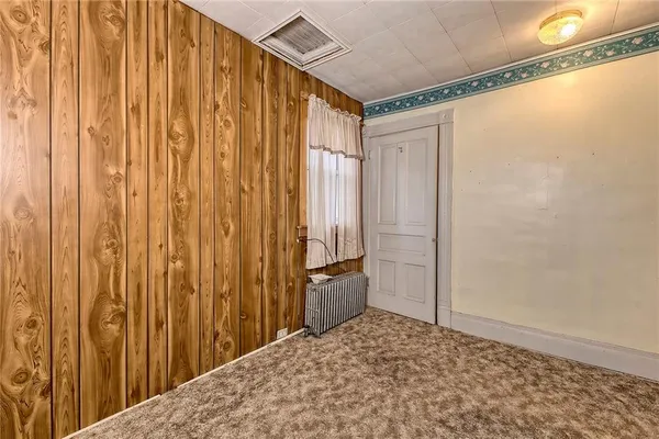 $150,000 | 229 South 5th Street, Youngwood, PA 15697