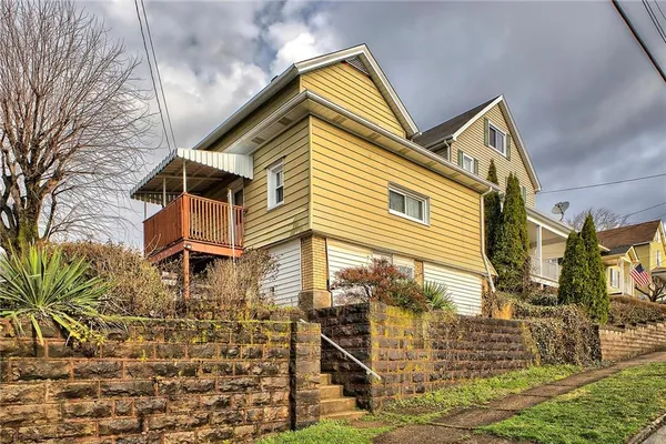 $150,000 | 229 South 5th Street, Youngwood, PA 15697