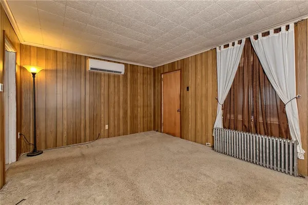 $150,000 | 229 South 5th Street, Youngwood, PA 15697