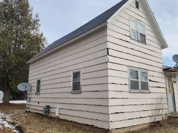 $79,900 | 5555 Downtown Lane, Underhill, WI 54124