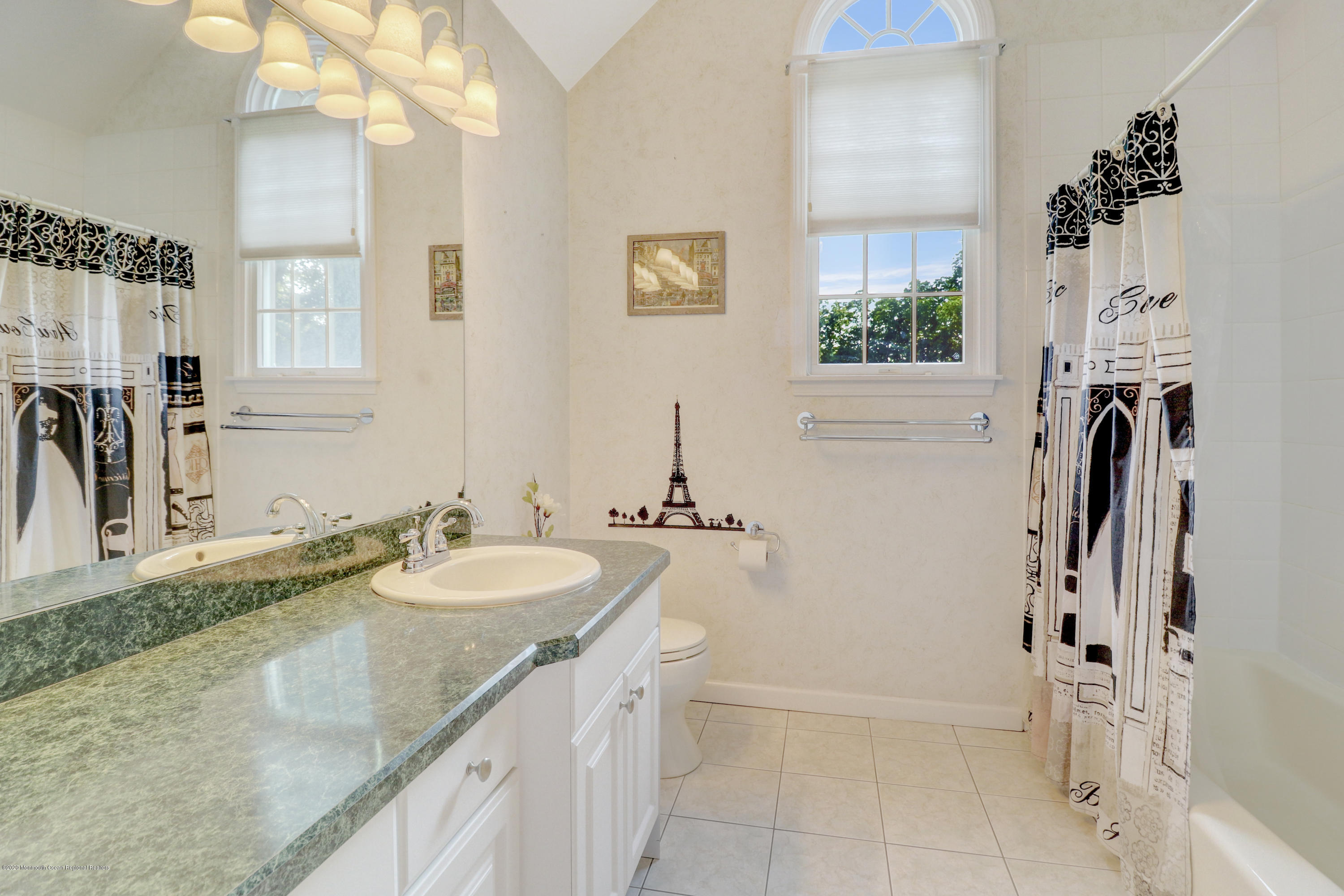 464 Everett Road Middletown, NJ 07748 - Photo 39 of 71 39-Bedroom 1 En Suite