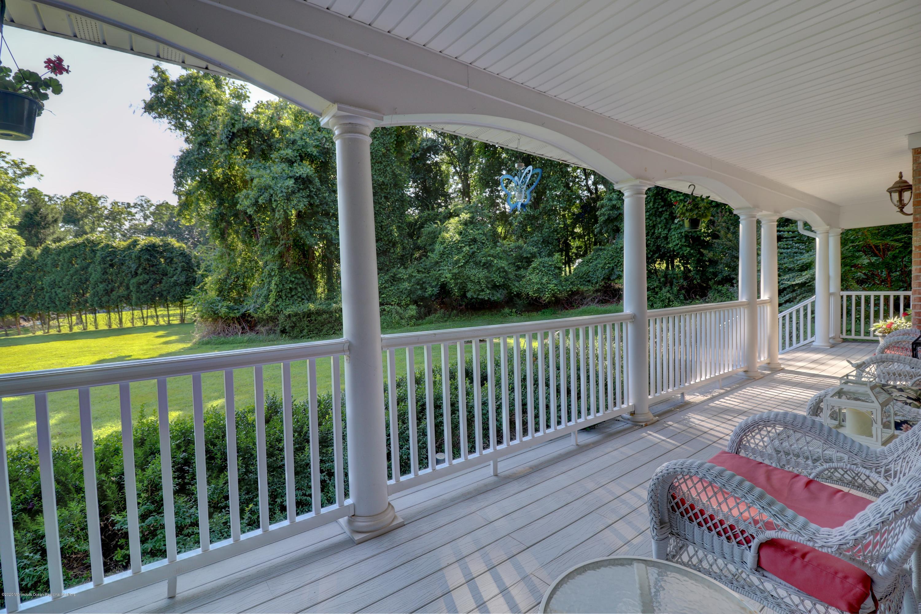 464 Everett Road Middletown, NJ 07748 - Photo 52 of 71 54-Porch View of Front Yard