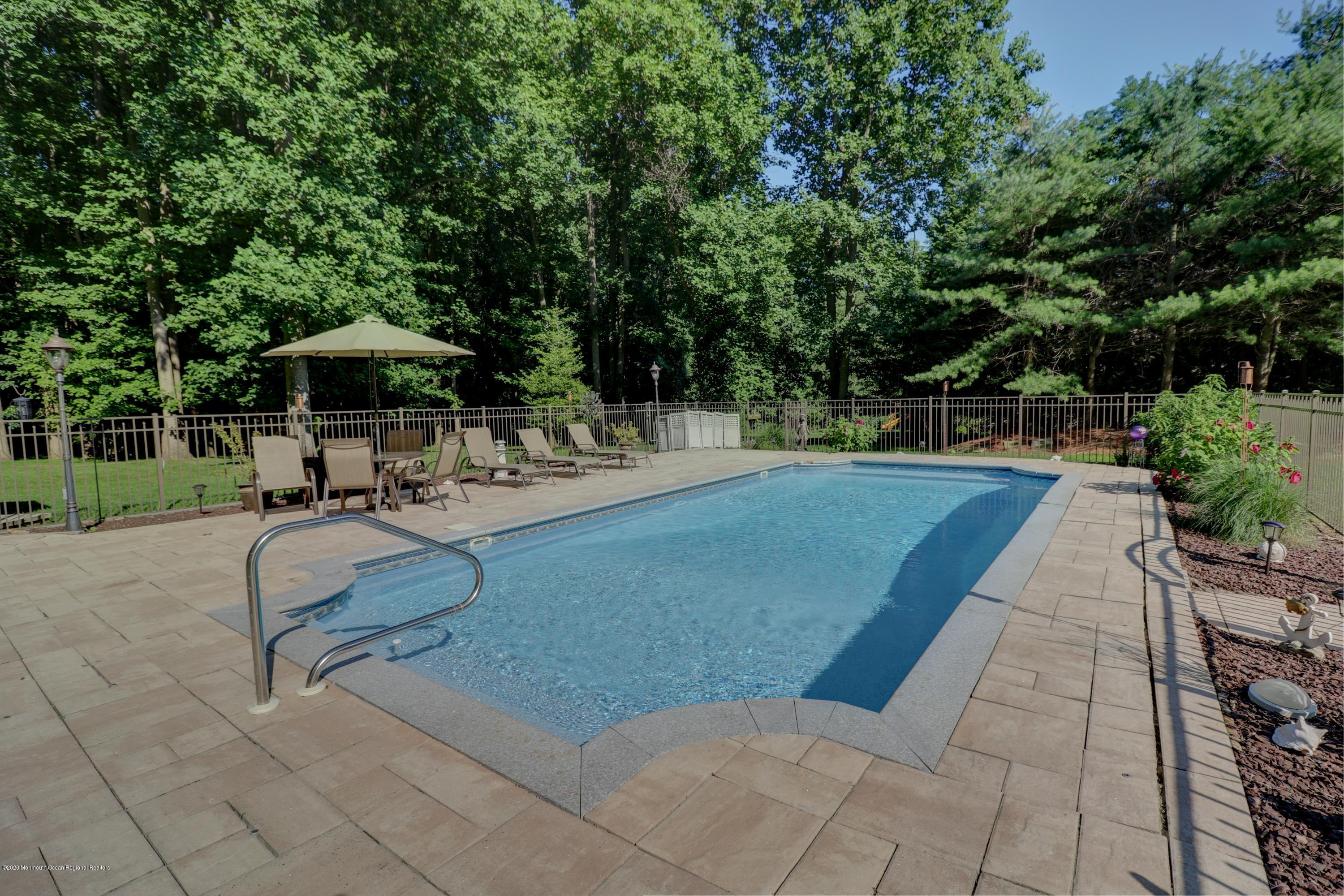 464 Everett Road Middletown, NJ 07748 - Photo 57 of 71 59-Pool