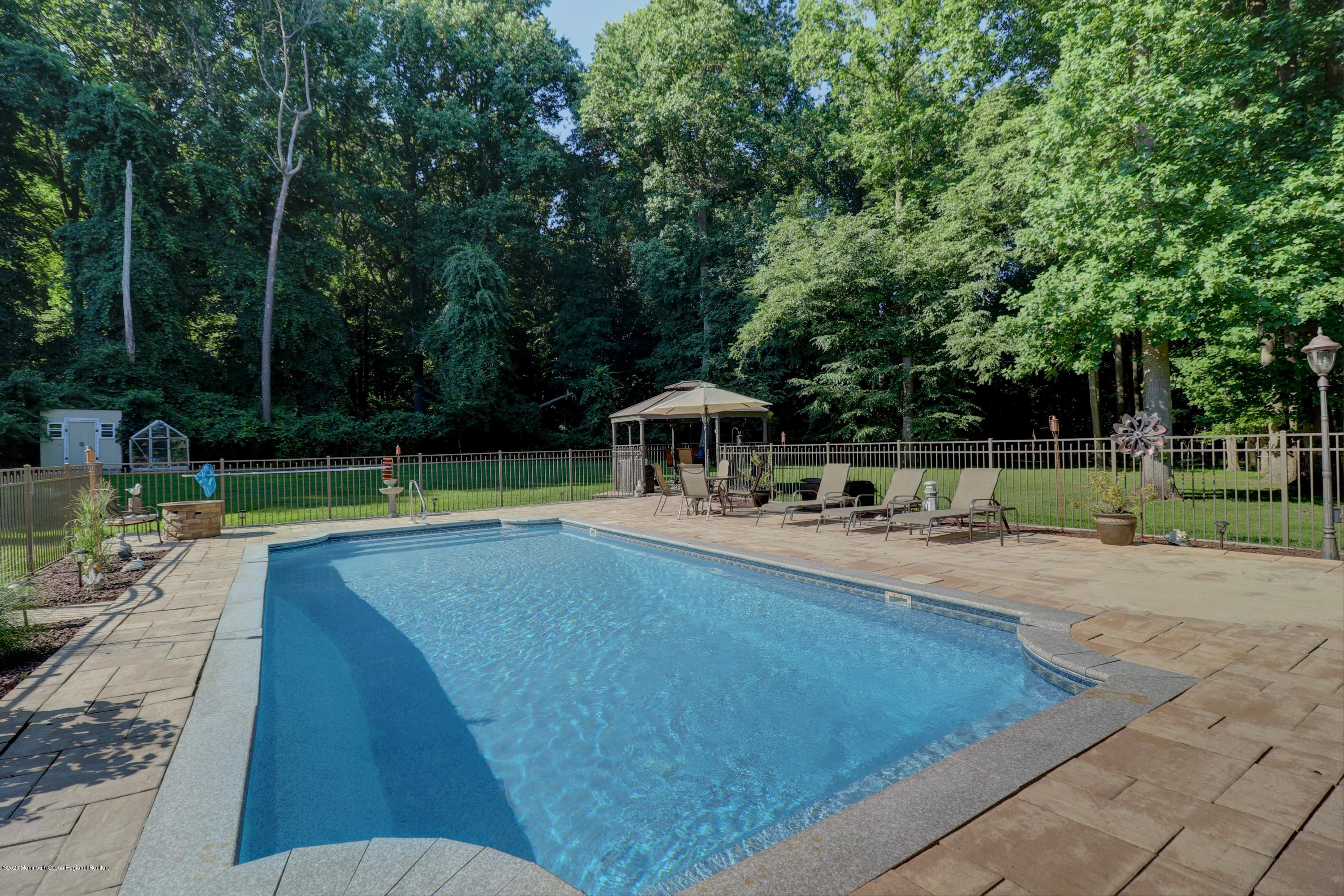 464 Everett Road Middletown, NJ 07748 - Photo 59 of 71 61-View of Pool