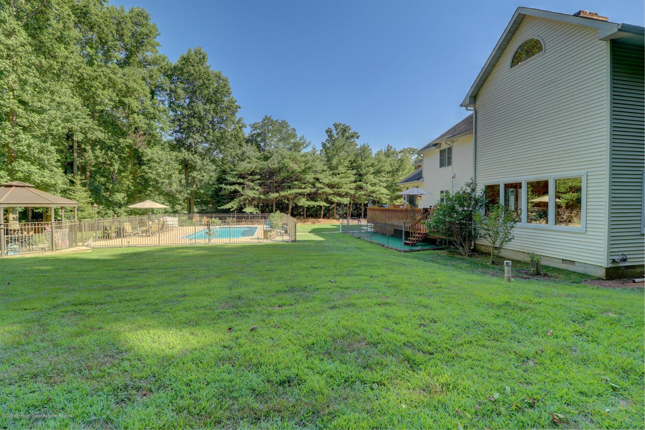 464 Everett Road Middletown, NJ 07748 - Photo 62 of 71 65-Backyard