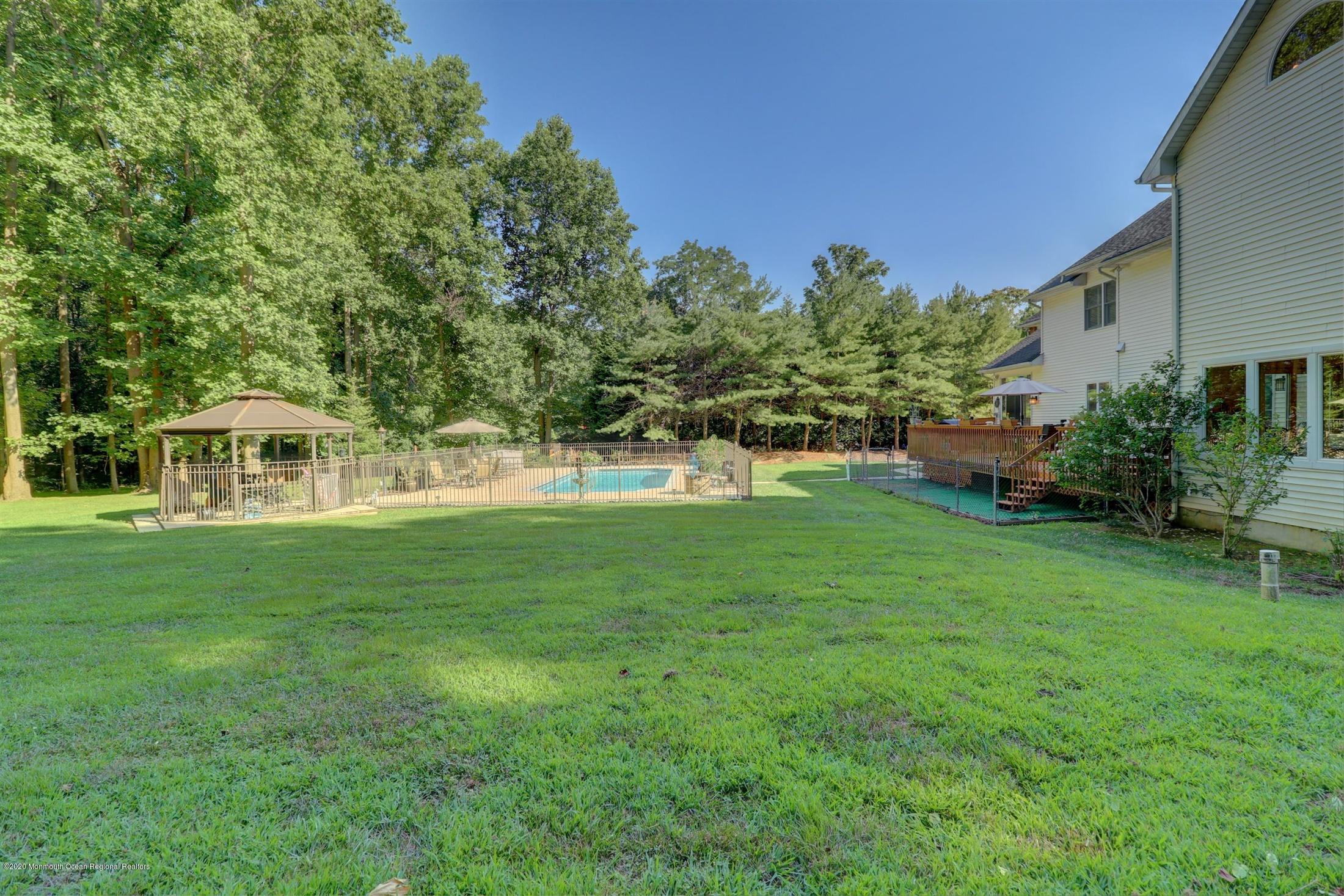 464 Everett Road Middletown, NJ 07748 - Photo 63 of 71 66-Backyard