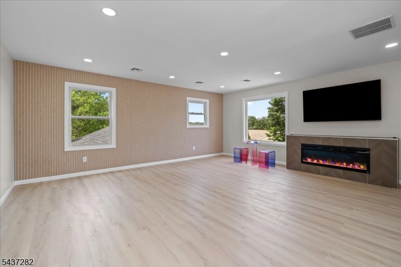129 Owens Station Road Vernon, NJ 07461 - Photo 26 of 33