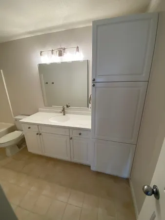$299,900 | 3401 28th Street Southwest, Unit 302, Fargo, ND 58104