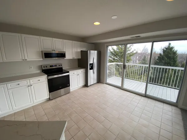 $299,900 | 3401 28th Street Southwest, Unit 302, Fargo, ND 58104