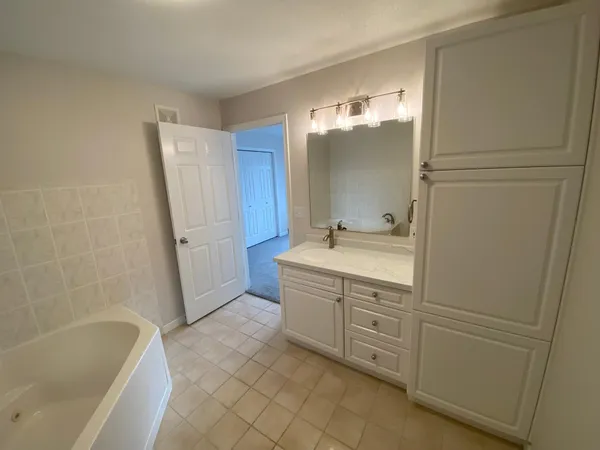 $299,900 | 3401 28th Street Southwest, Unit 302, Fargo, ND 58104