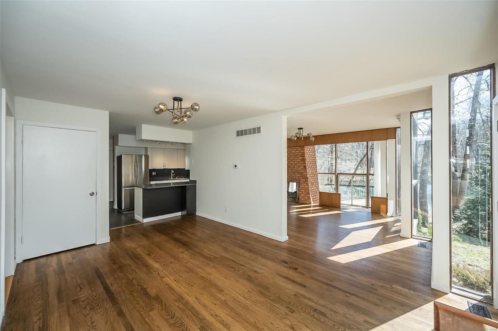 20 Arrowhead Estates Lane Chesterfield, MO 63017 - Photo 12 of 59