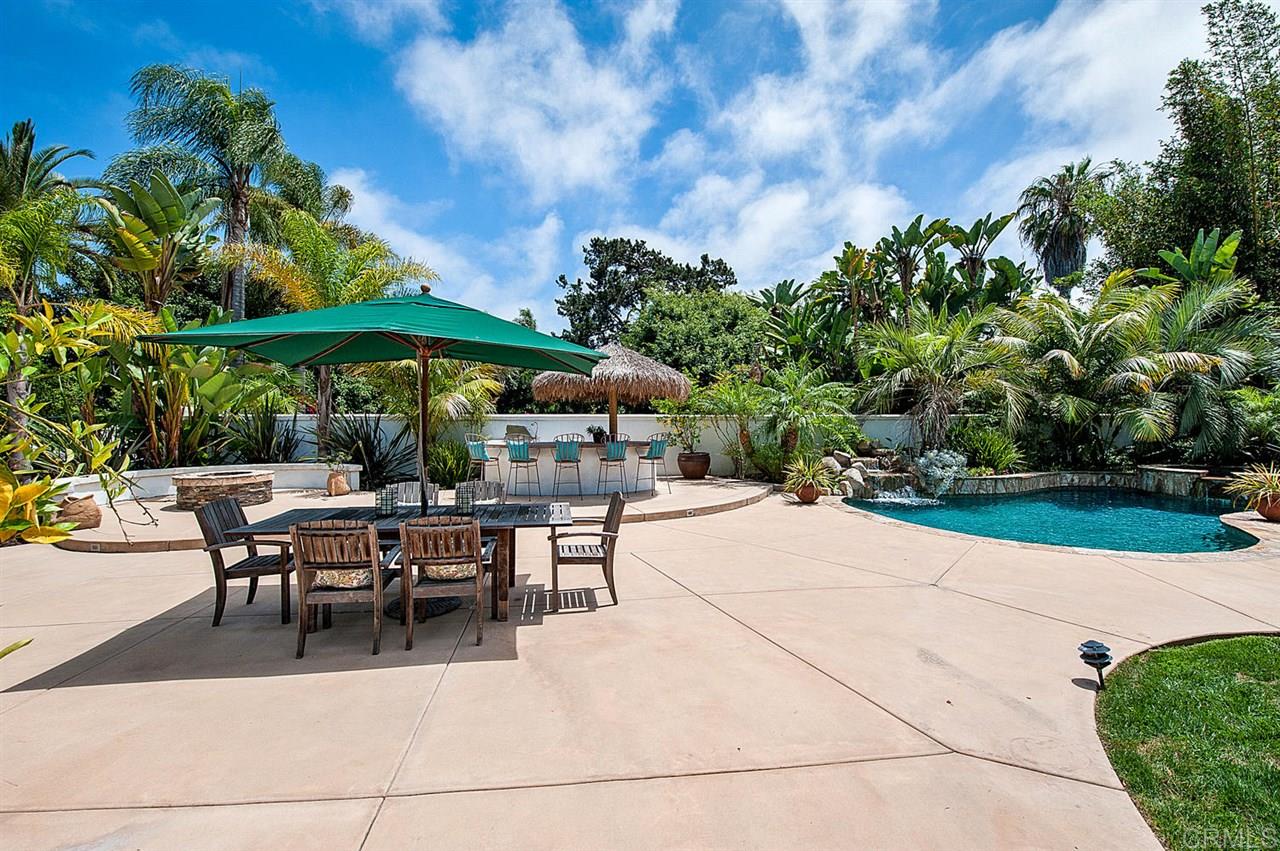 735 Caudor Street Encinitas, CA 92024 - Photo 3 of 25 Single story, semi-custom home just a half mile to the beach!
