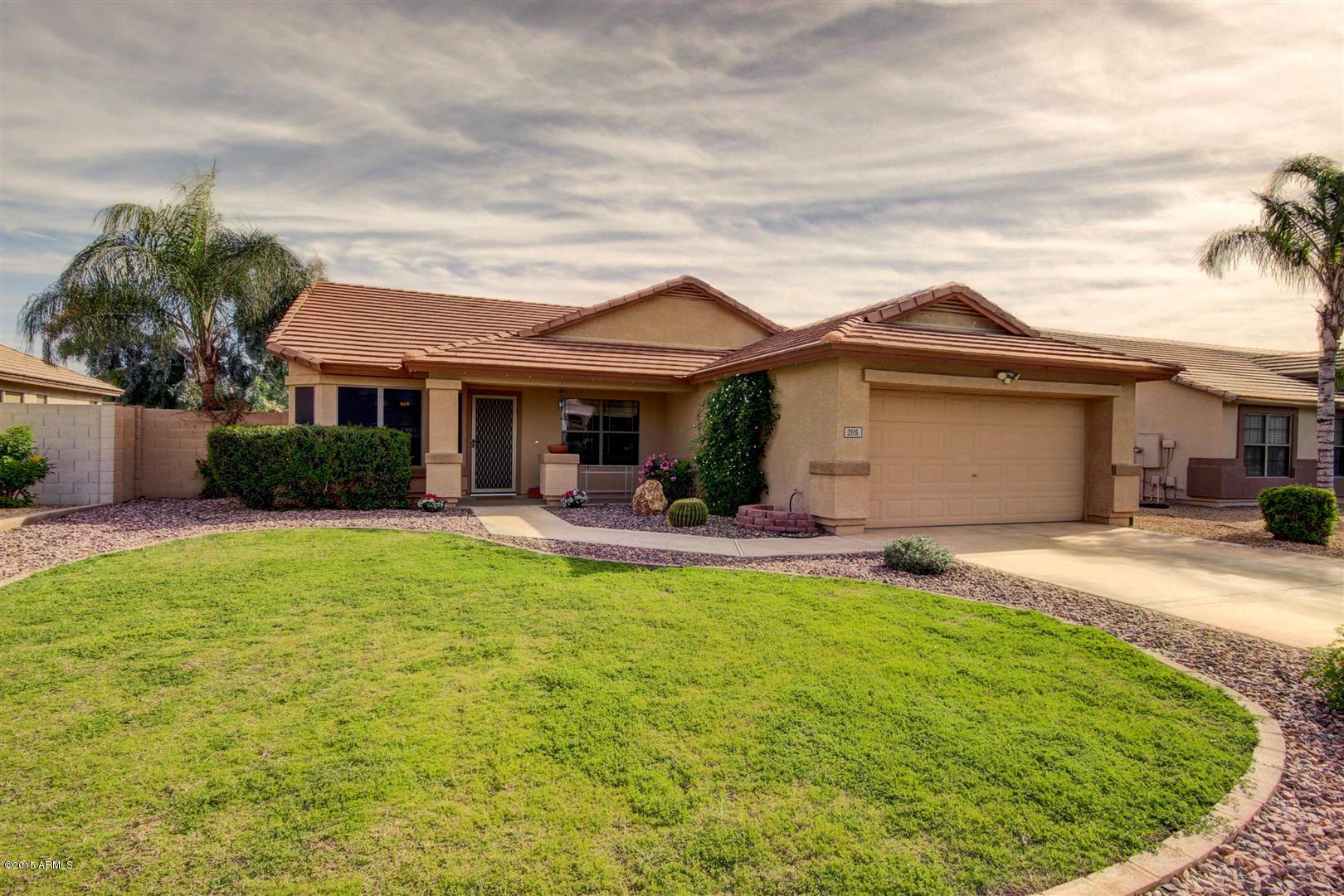 2115 East Smoke Tree Road Gilbert, AZ 85296 - Photo 2 of 24 Smoke Tree (3)