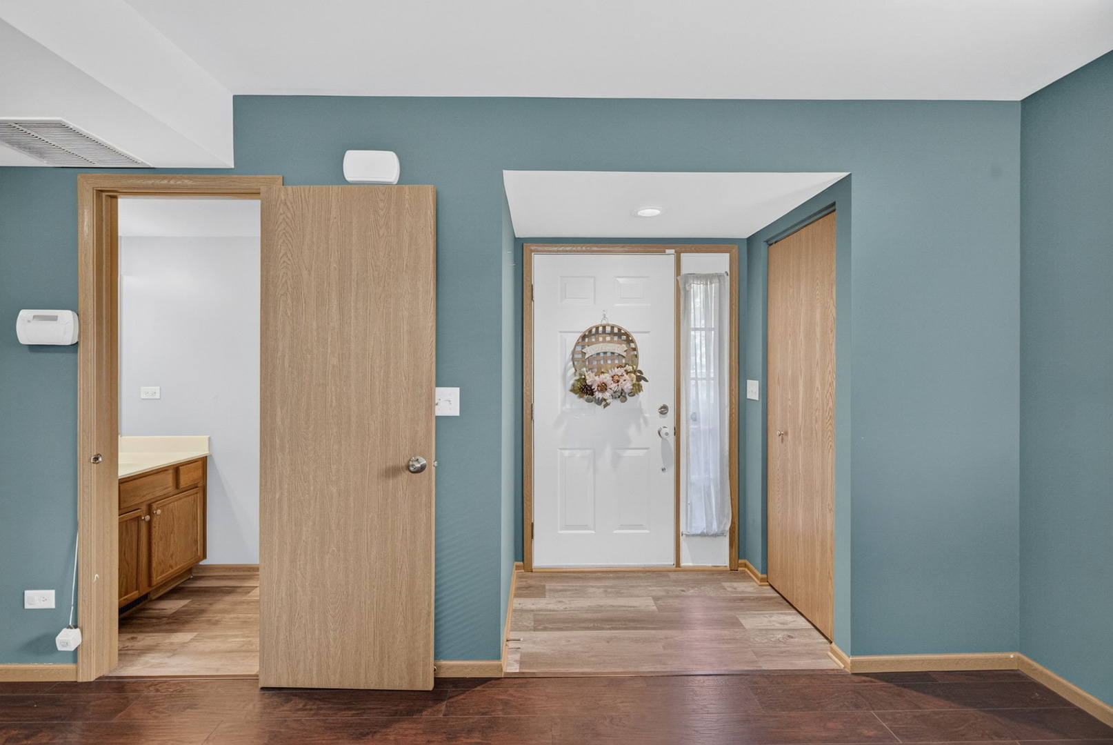 3622 Harms Road Joliet, IL 60435 - Photo 3 of 45 Gallery Image 3