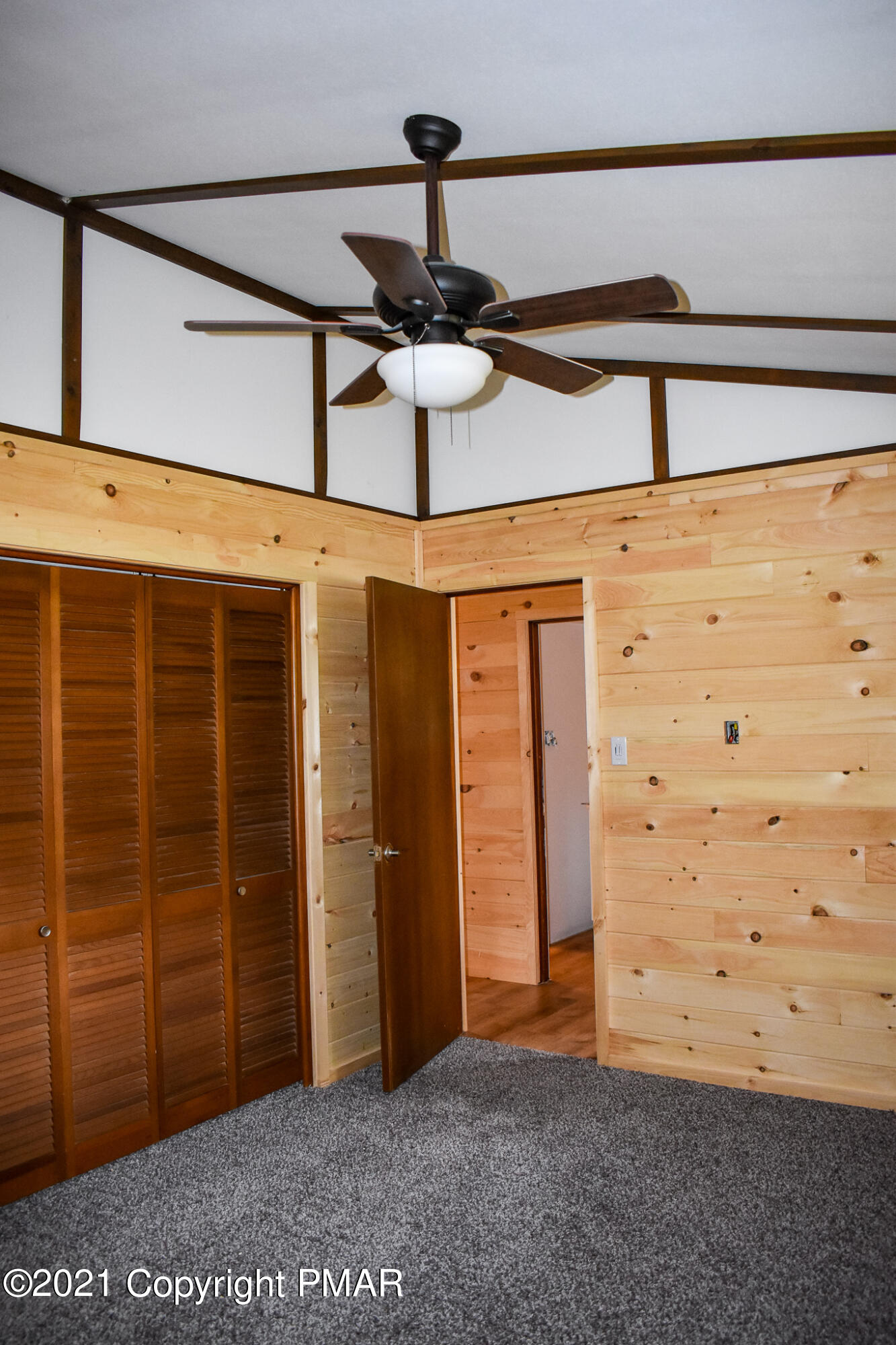 207 Sage Road Long Pond, PA 18334 - Photo 19 of 28