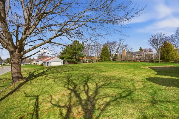 $139,000 | 0 Kearns Avenue, Tiverton, RI 02878