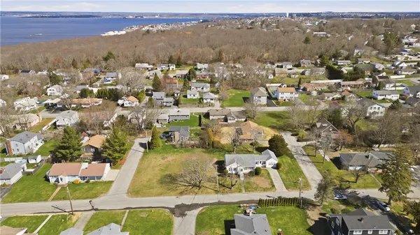 $139,000 | 0 Kearns Avenue, Tiverton, RI 02878