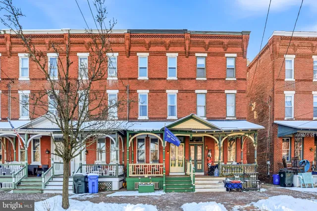 $3,000 | 346 East Union Street, Burlington, NJ 08016