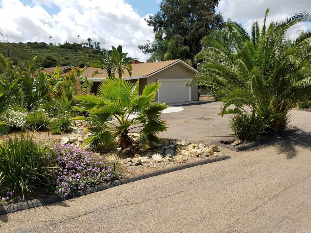 15098 Oak Creek Road El Cajon, CA 92021 - Photo 1 of 1 1602 Square foot 3 Br 2 Ba built in 1975