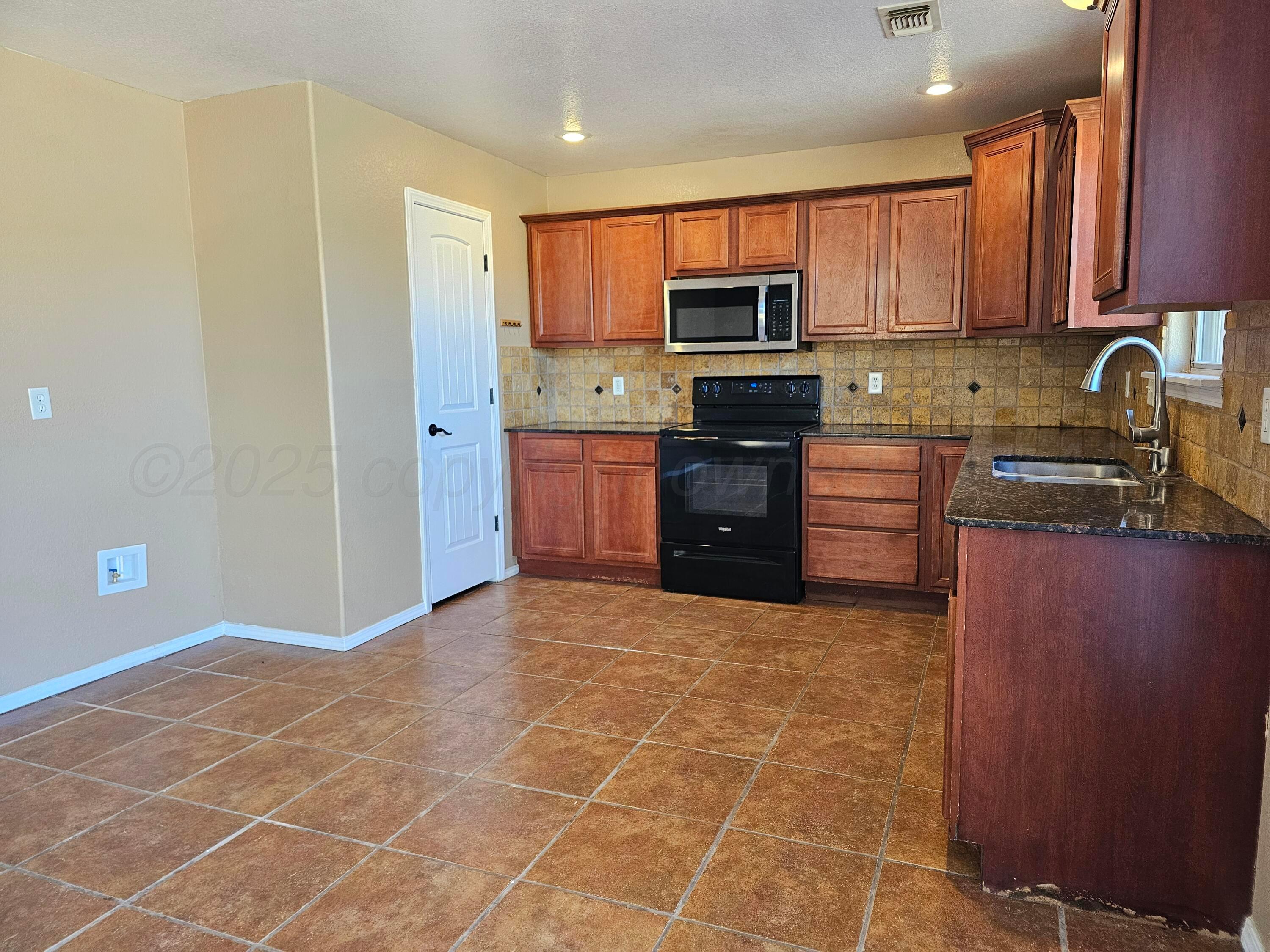 8404 Taos Drive Amarillo, TX 79118 - Photo 5 of 25 1000014025