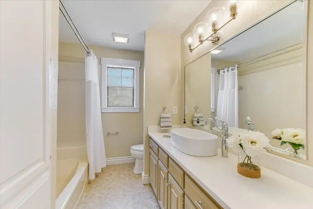 $795,000 | 5400 Rain Creek Parkway, Austin, TX 78759