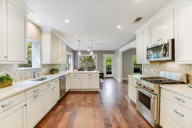 $795,000 | 5400 Rain Creek Parkway, Austin, TX 78759