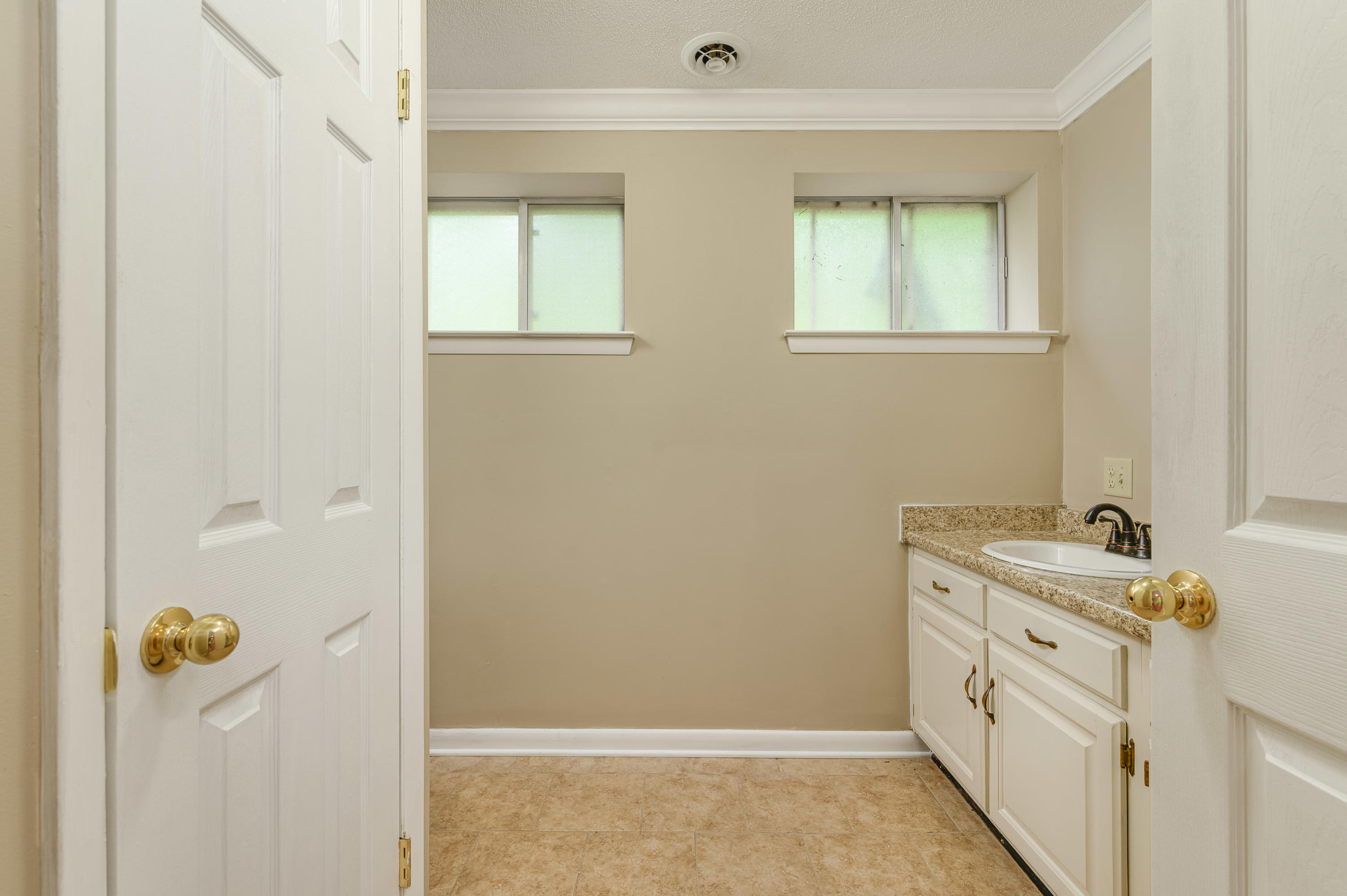 7755 Harper Road Hixson, TN 37343 - Photo 8 of 31 7755 _Harper_Rd_0019
